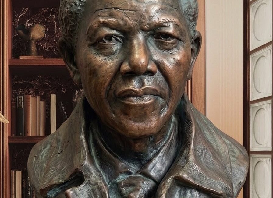 Nelson Mandela Sculpture bust by E. Movileanu | Christ Fountain